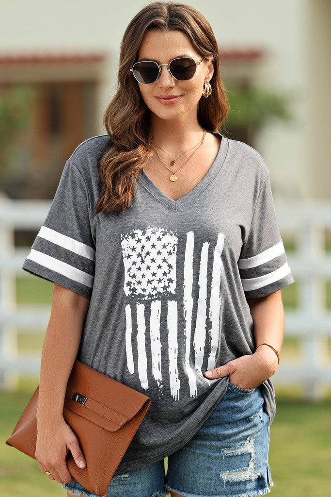 Plus Size US Flag Graphic V-Neck Tee - Fidoming